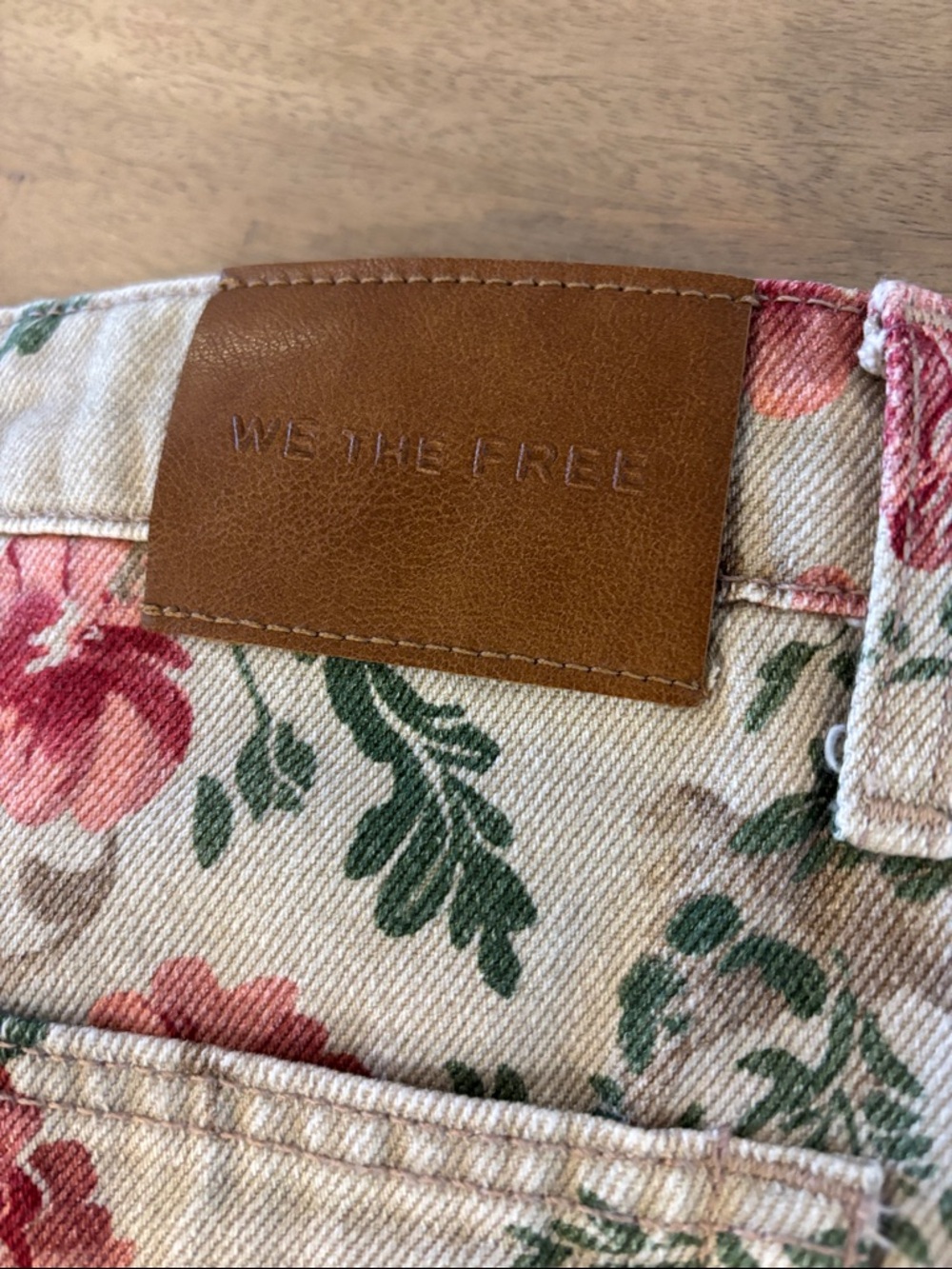 We The Free Deep Trance Mid Rise Printed Jeans Wallpaper Size 27 NWT Free People - Picture 10 of 11